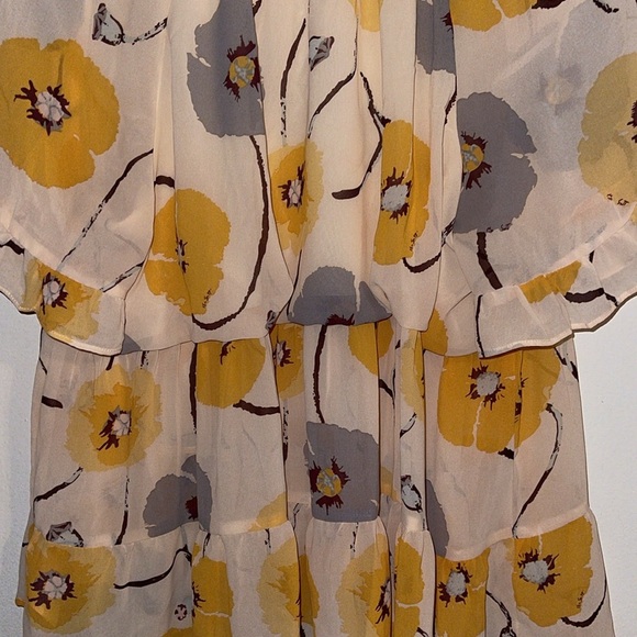 🌹HAILEY & CO BLOOMING FLORAL BLOUSE - Picture 8 of 10